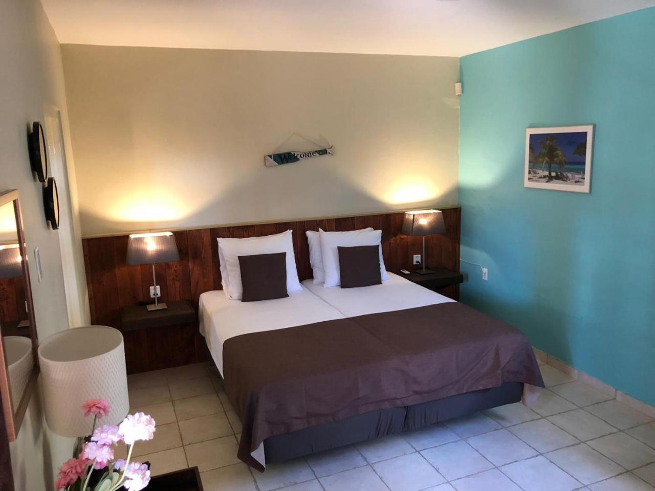 Hemels Curacao Bed and Breakfast Willemstad Exteriör bild